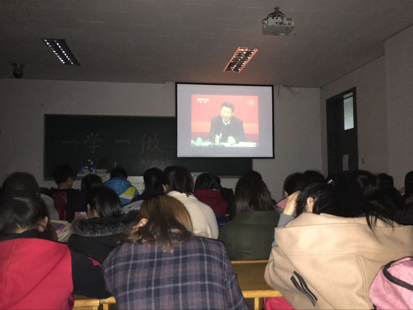 观看相关视频